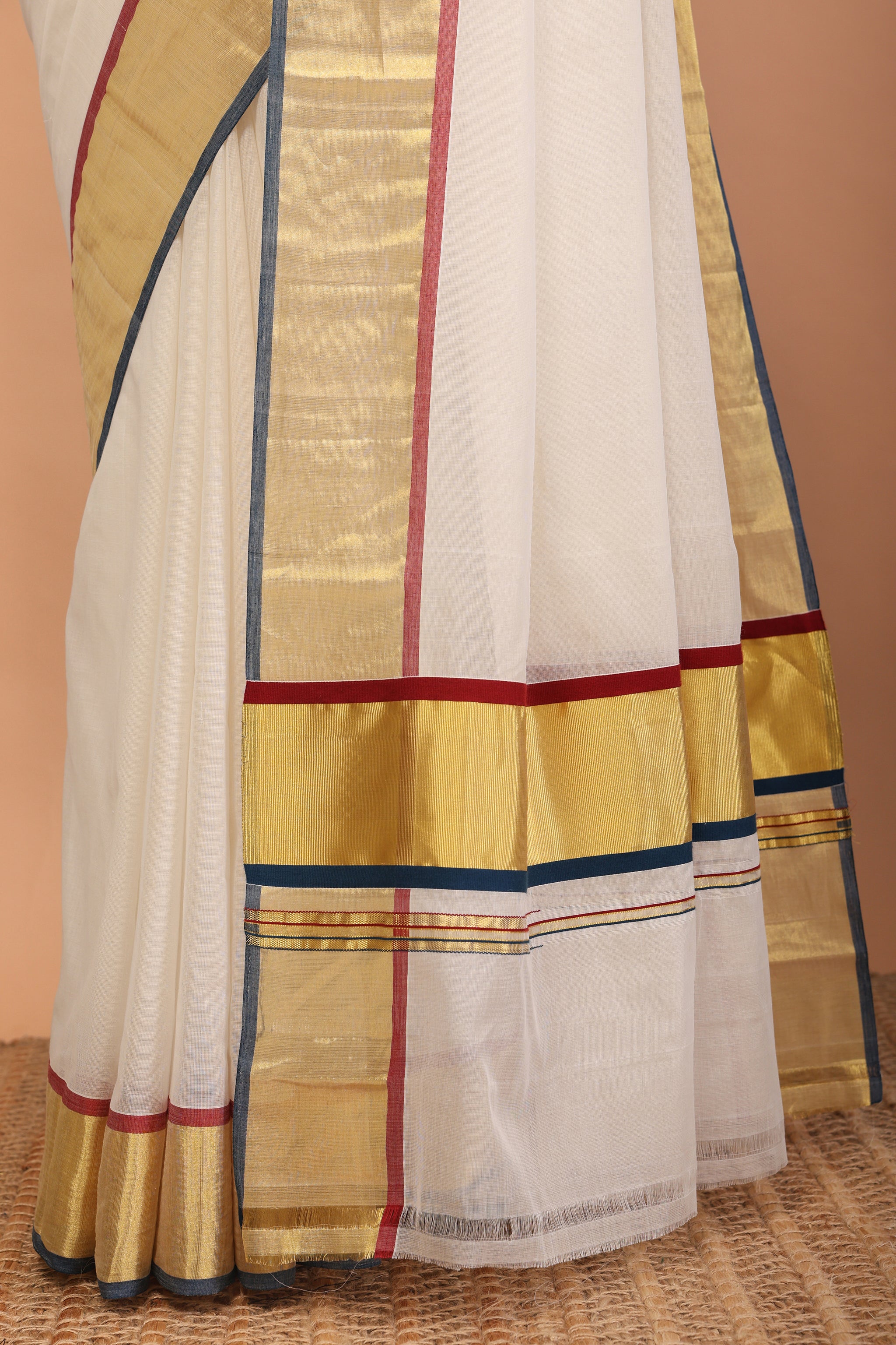 Aaradhya Tricolor Grace Kasavu