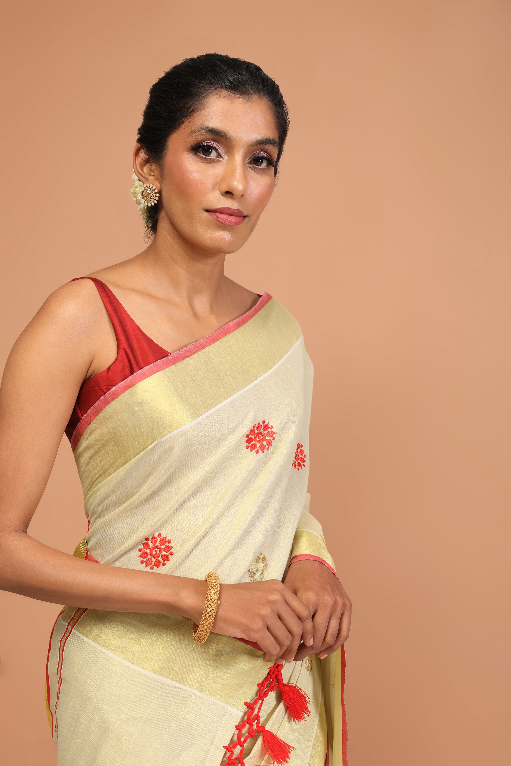 Swarnamalli Blossom Blaze Kasavu