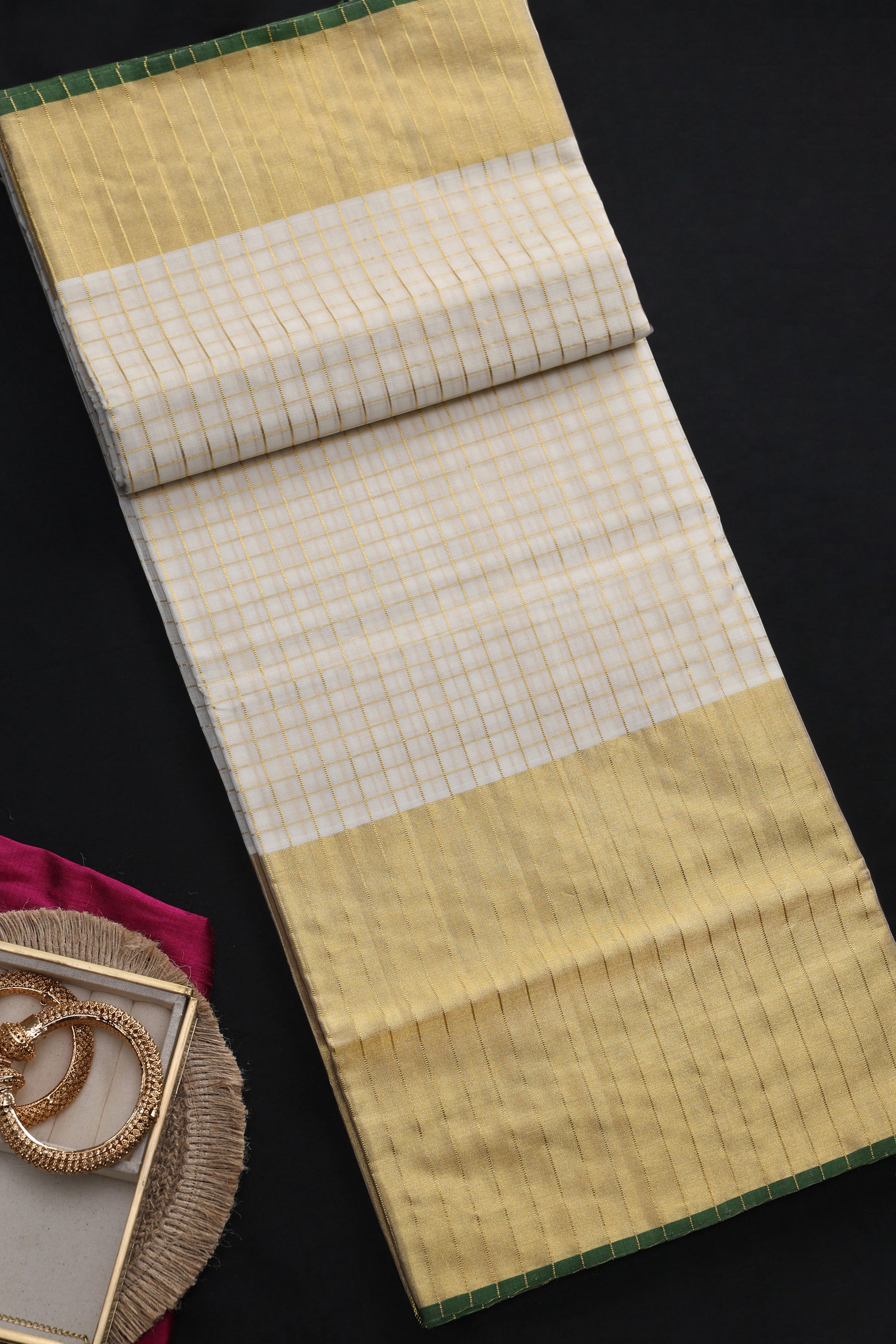 Rajeshwari Heirloom Check Green Saree