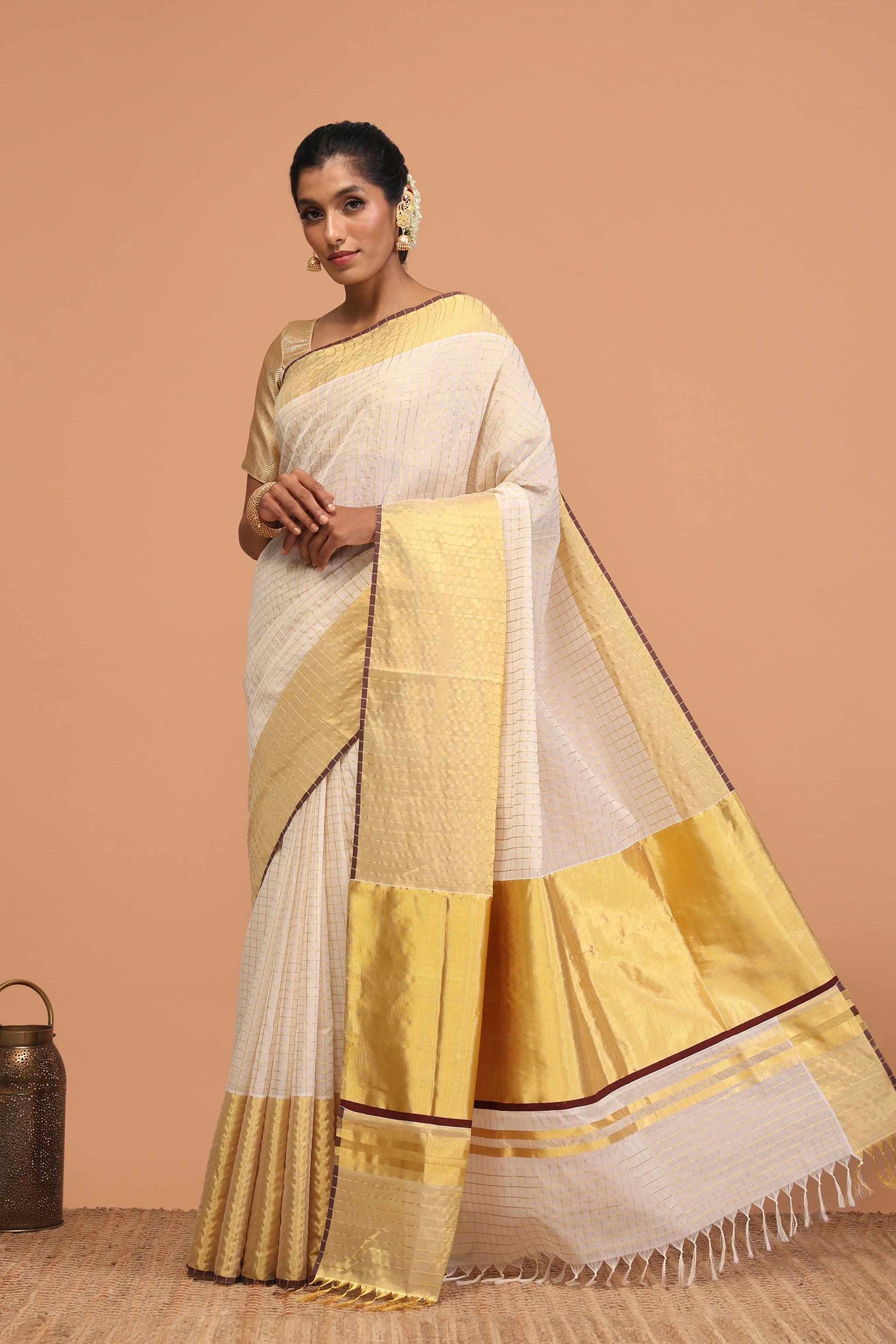 Rajeshwari Heirloom Check Gold Saree