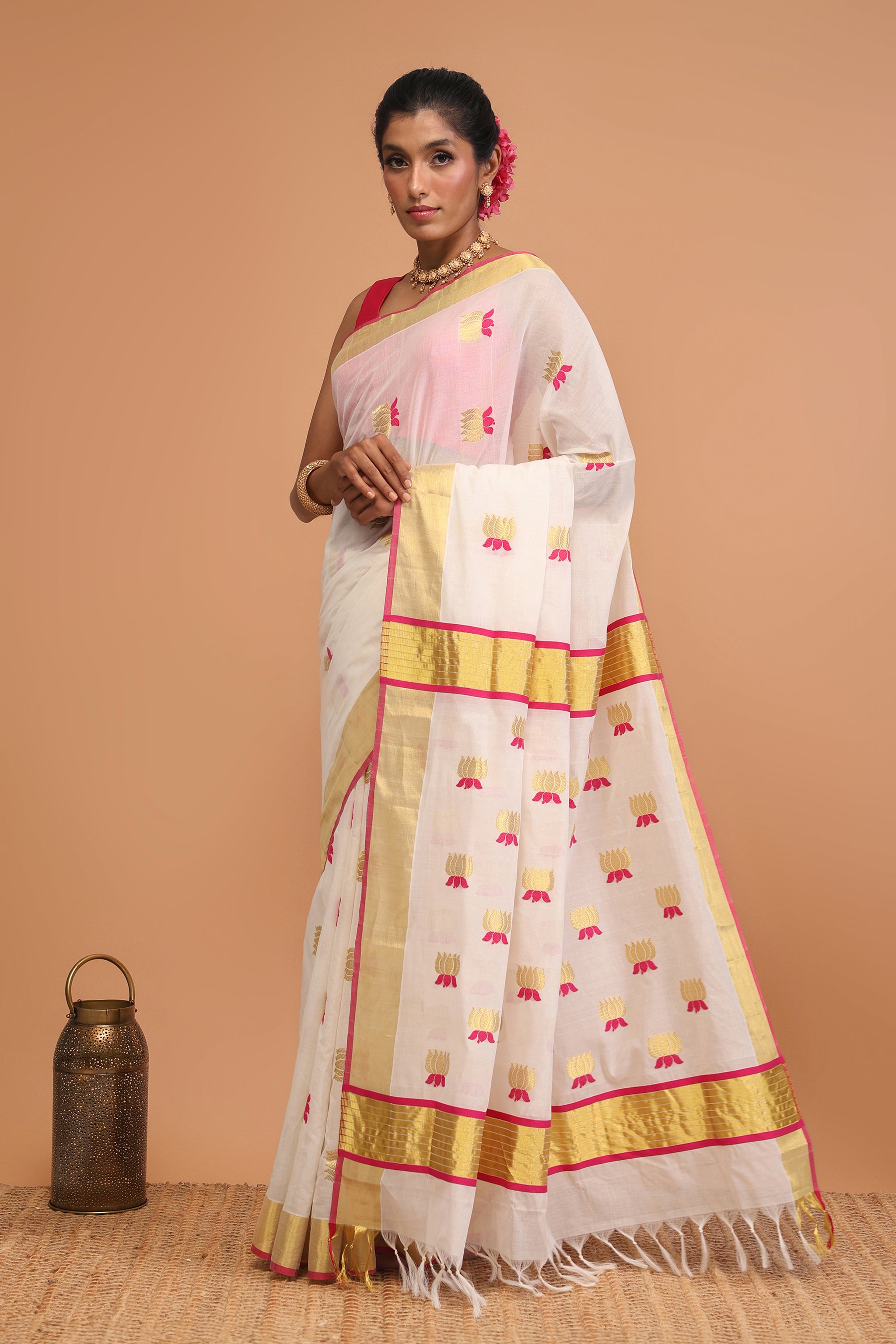 Apsara Sacred Lotus Kasavu