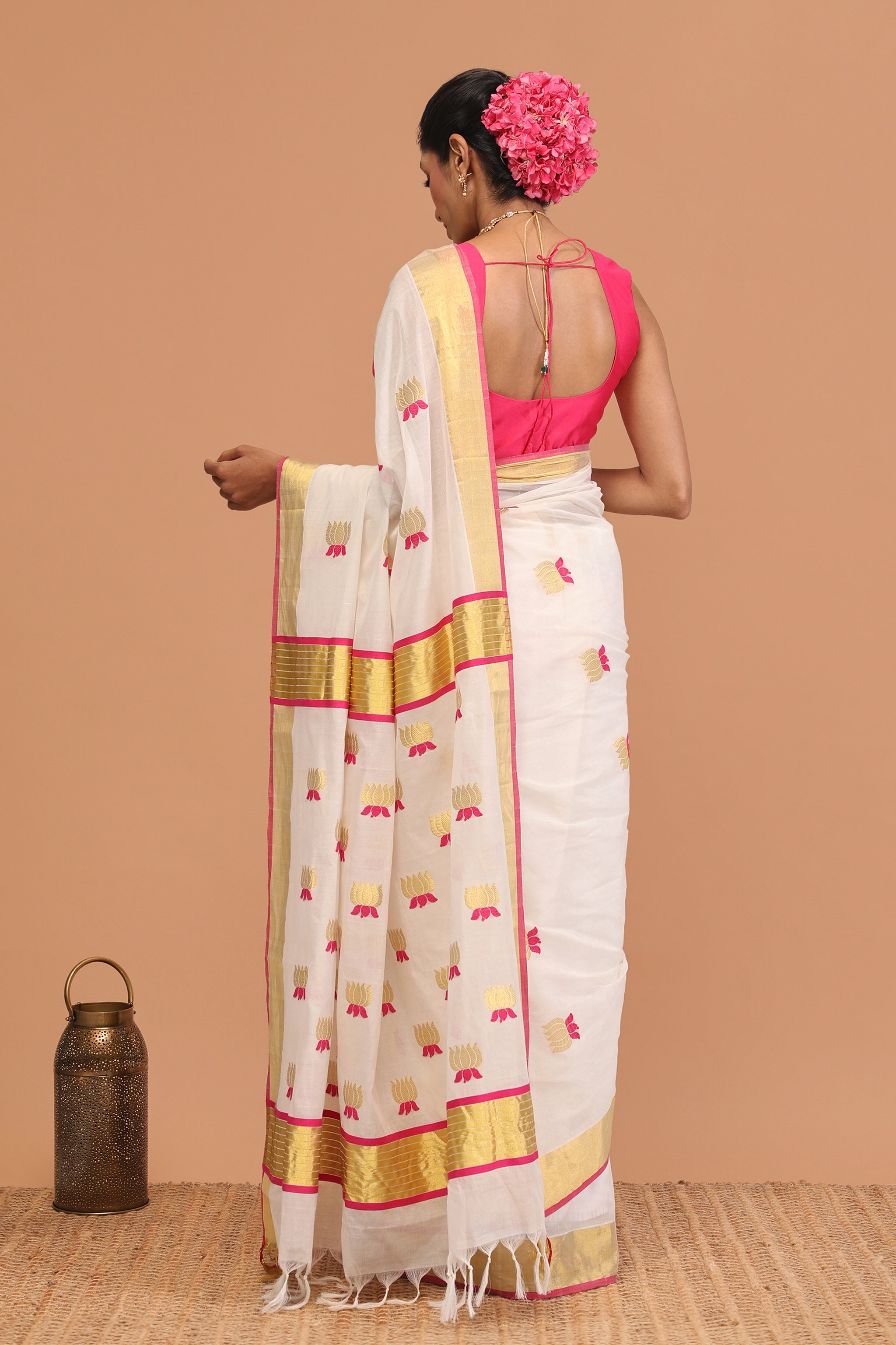 Apsara Sacred Lotus Kasavu