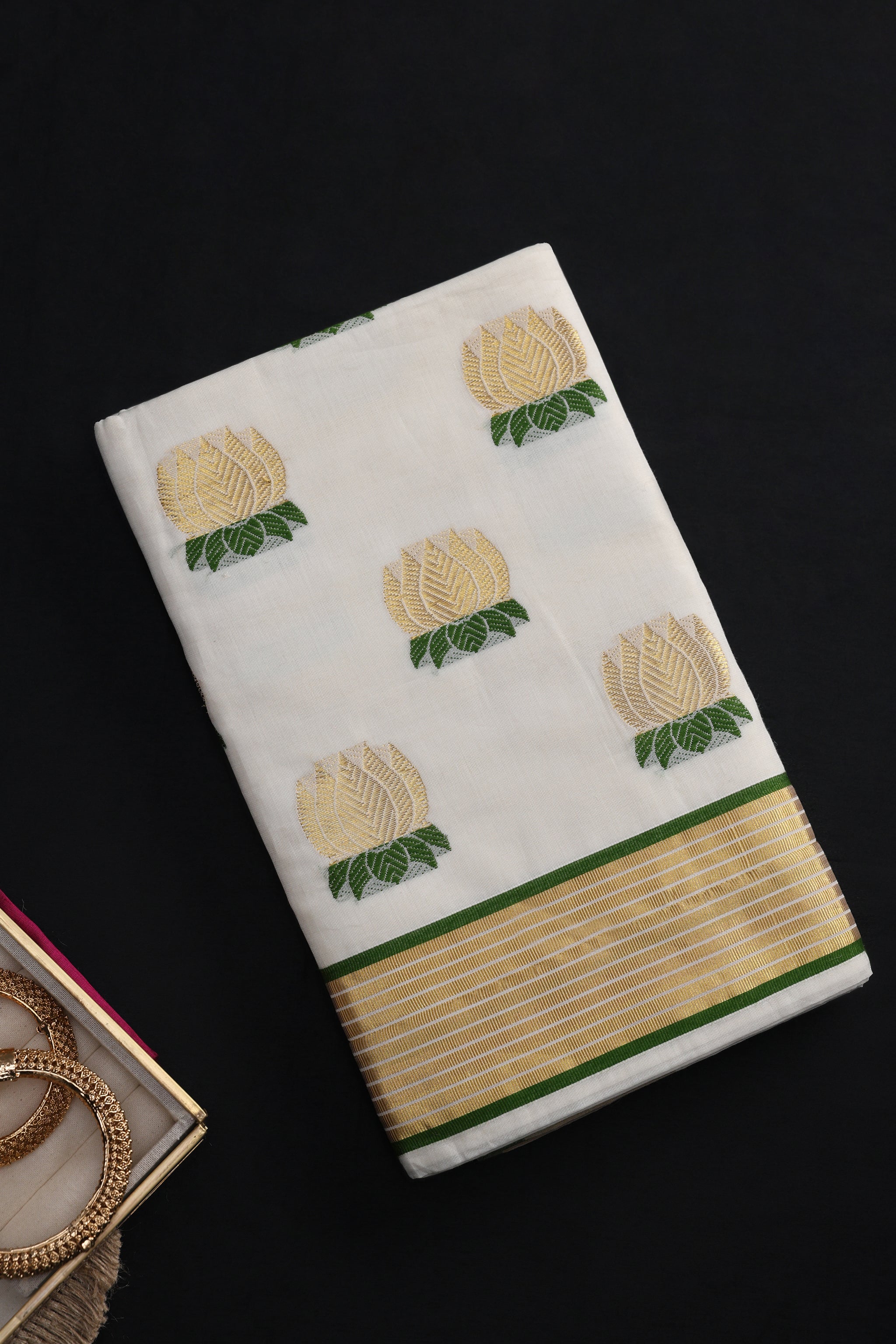 Apsara Sacred Lotus Kasavu