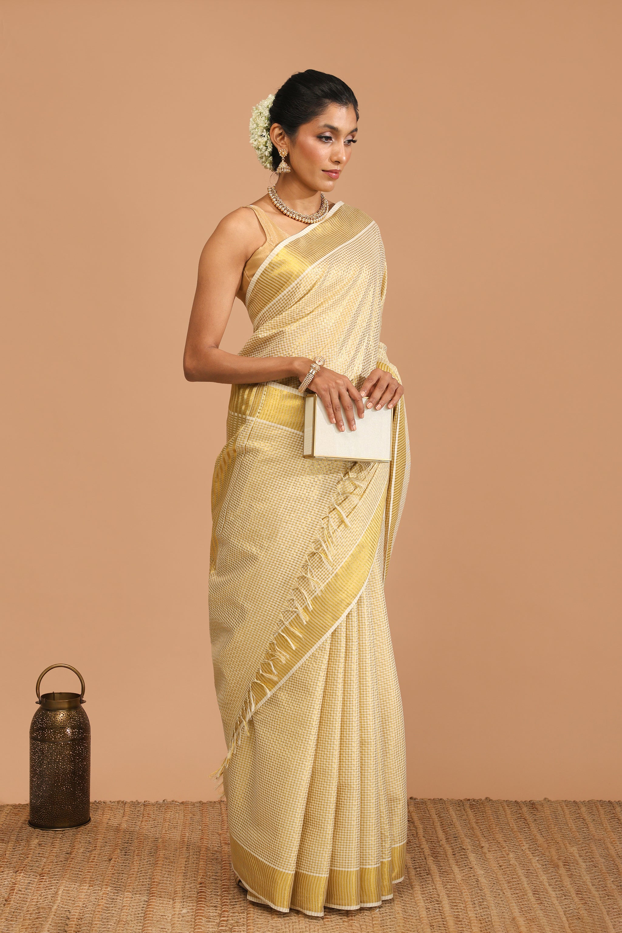 Charutha Moonbeam Check Tissue