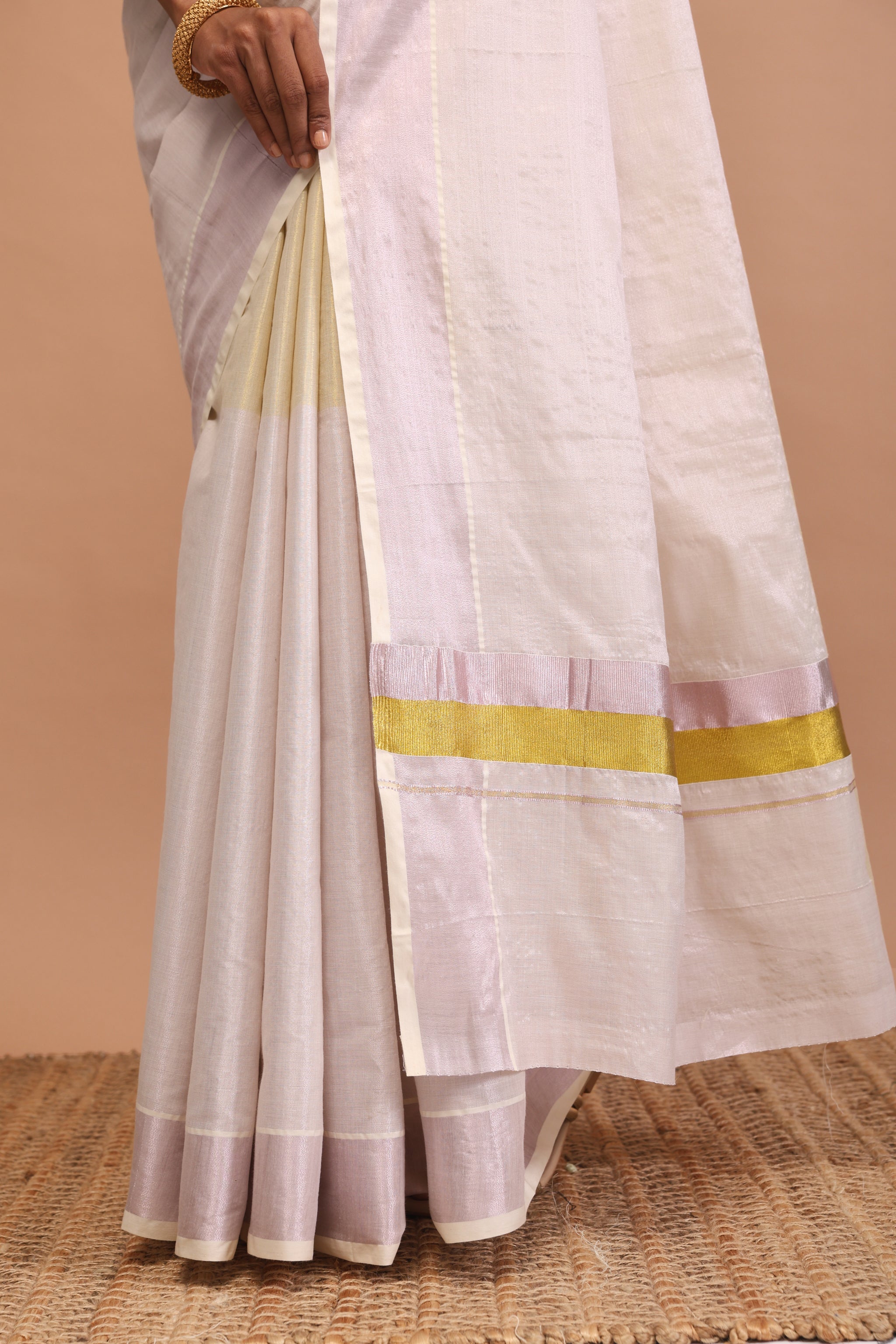 Chinmayi Lavender Lustre Kasavu