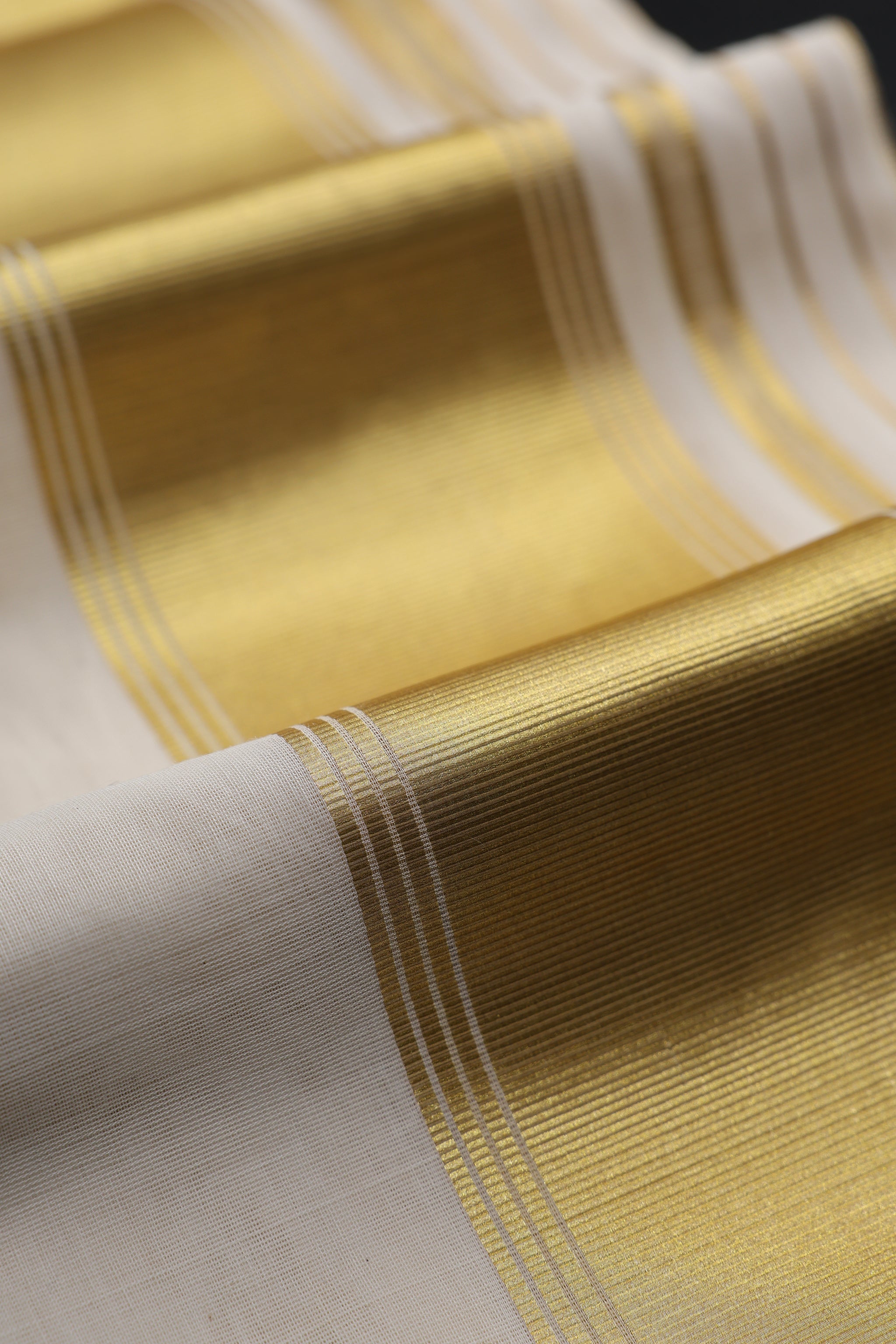 Kalyani Heritage Lines Double set Mundu