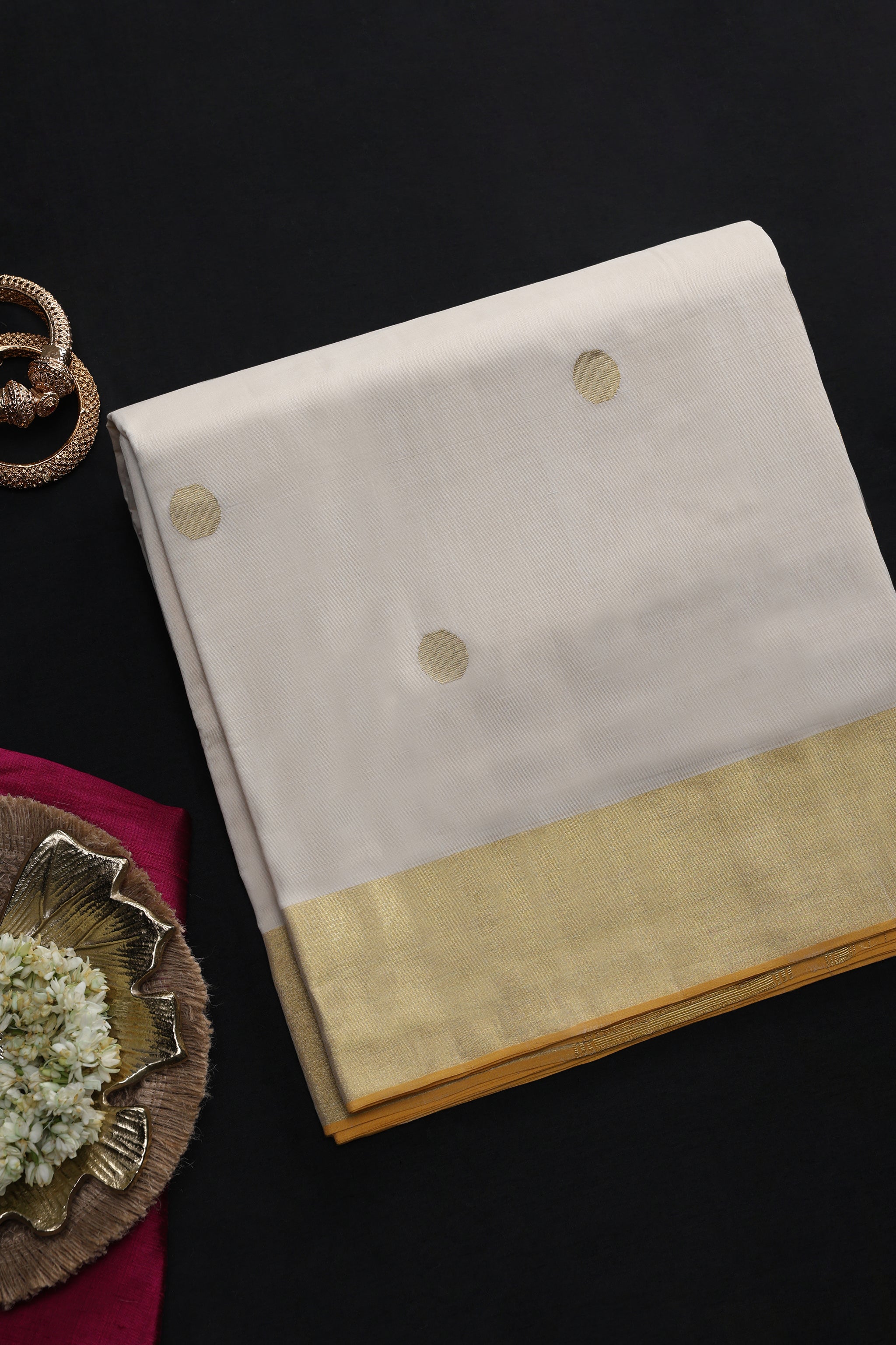 Meenakshi gold Sprinkle Kasavu