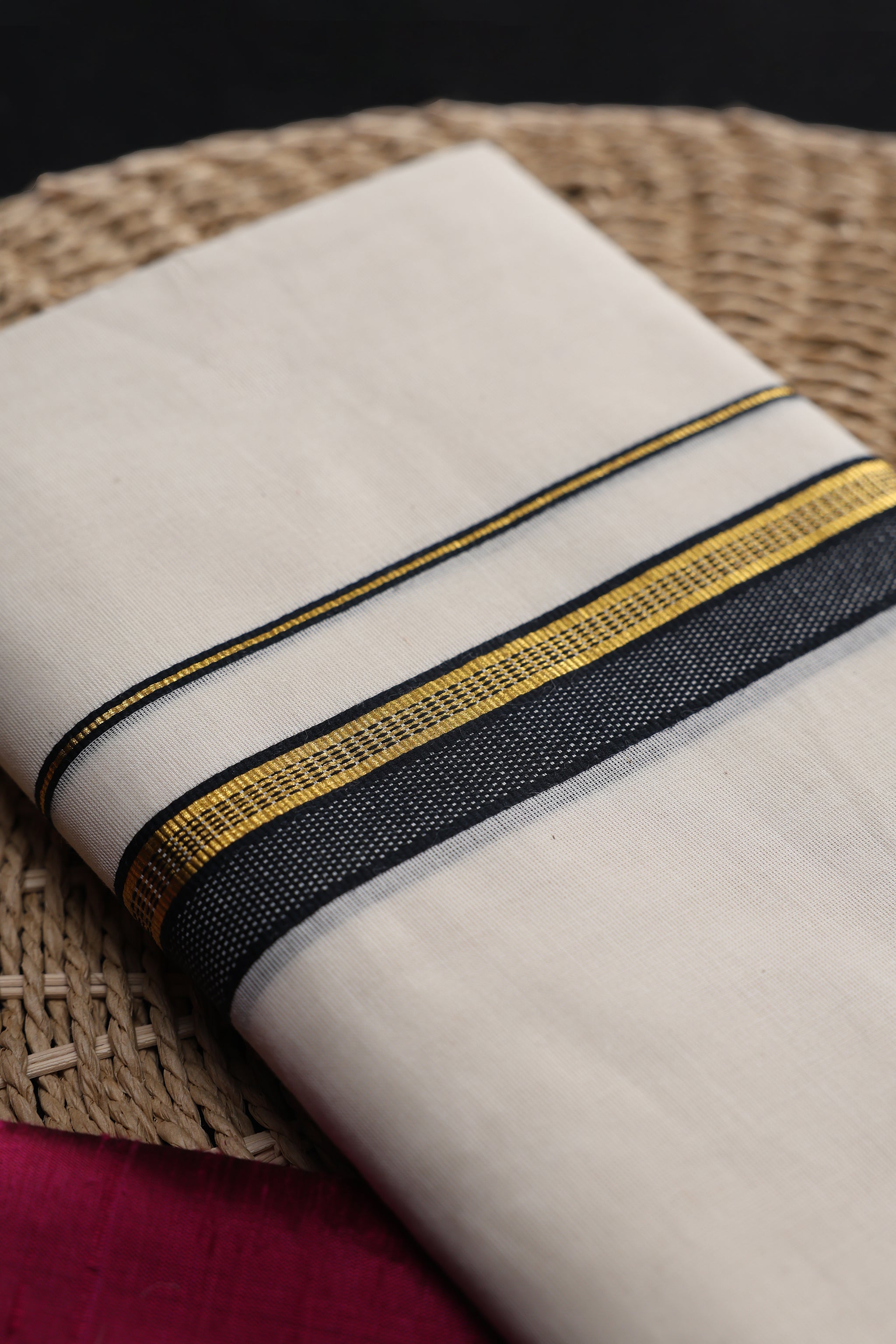 Midnight Ember Mundu