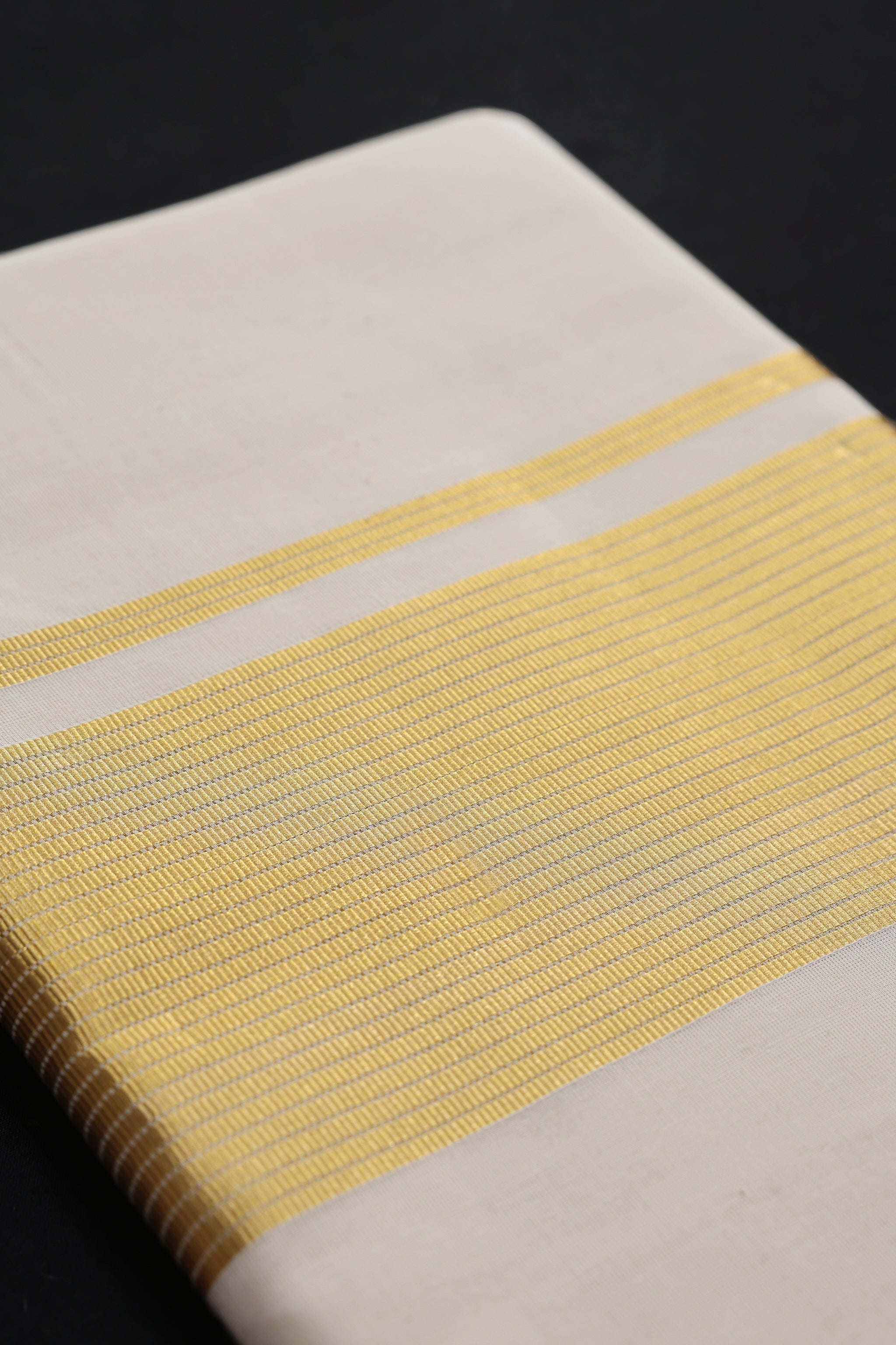 Rania Heritage Kara Gold Kasavu