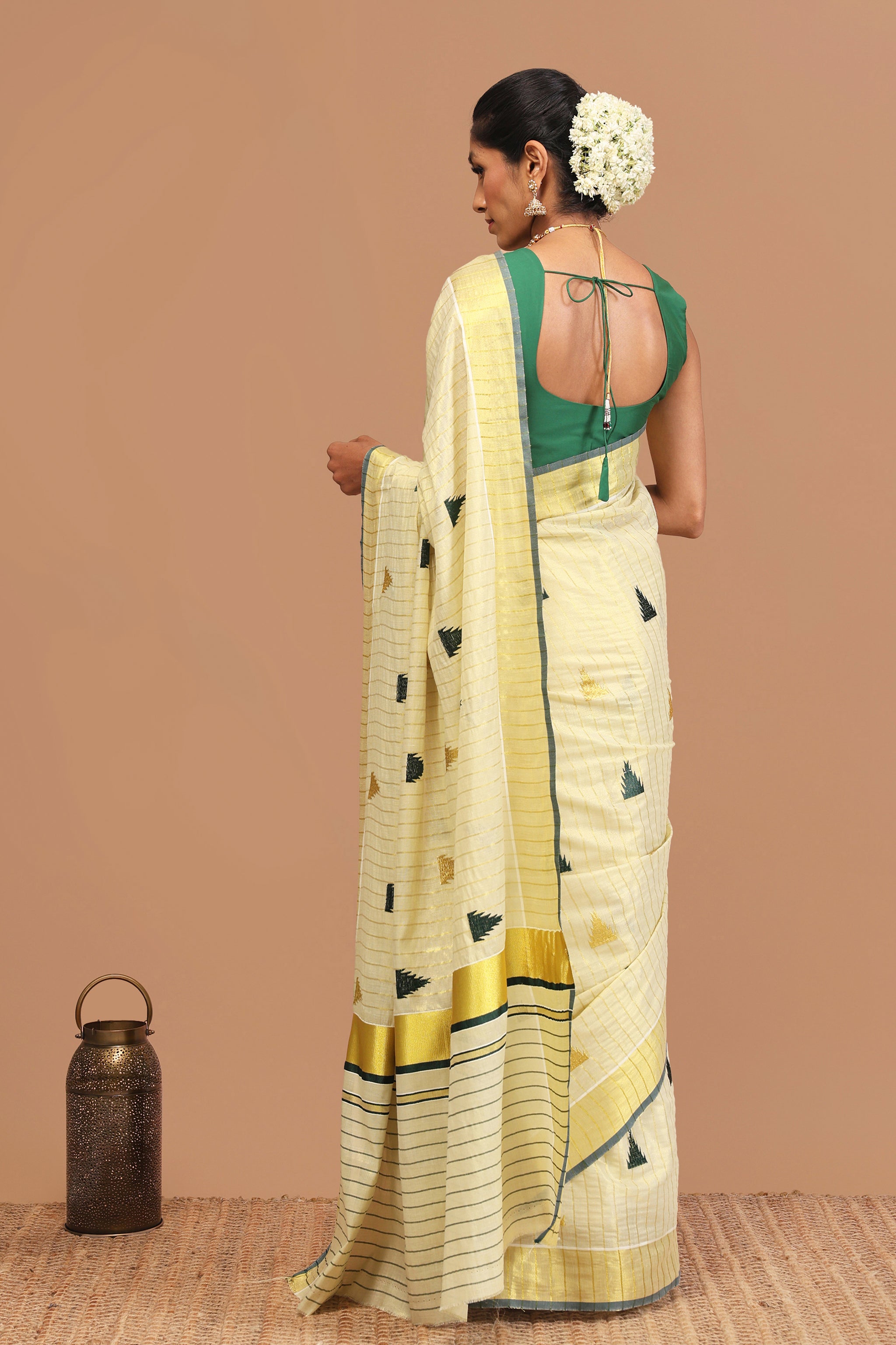 Roshini Temple Kasavu