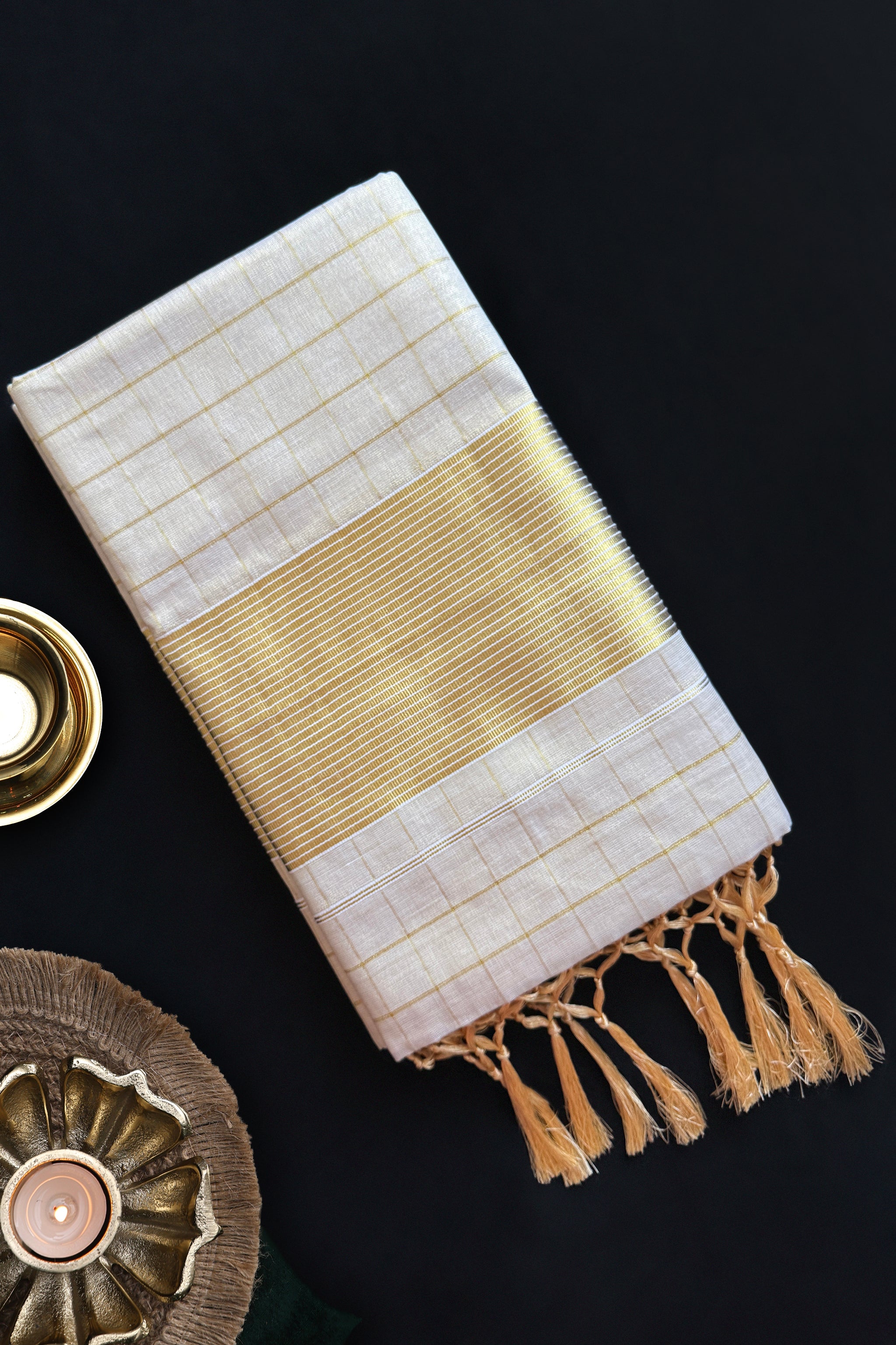 Savitri  Gilded Grid Kasavu