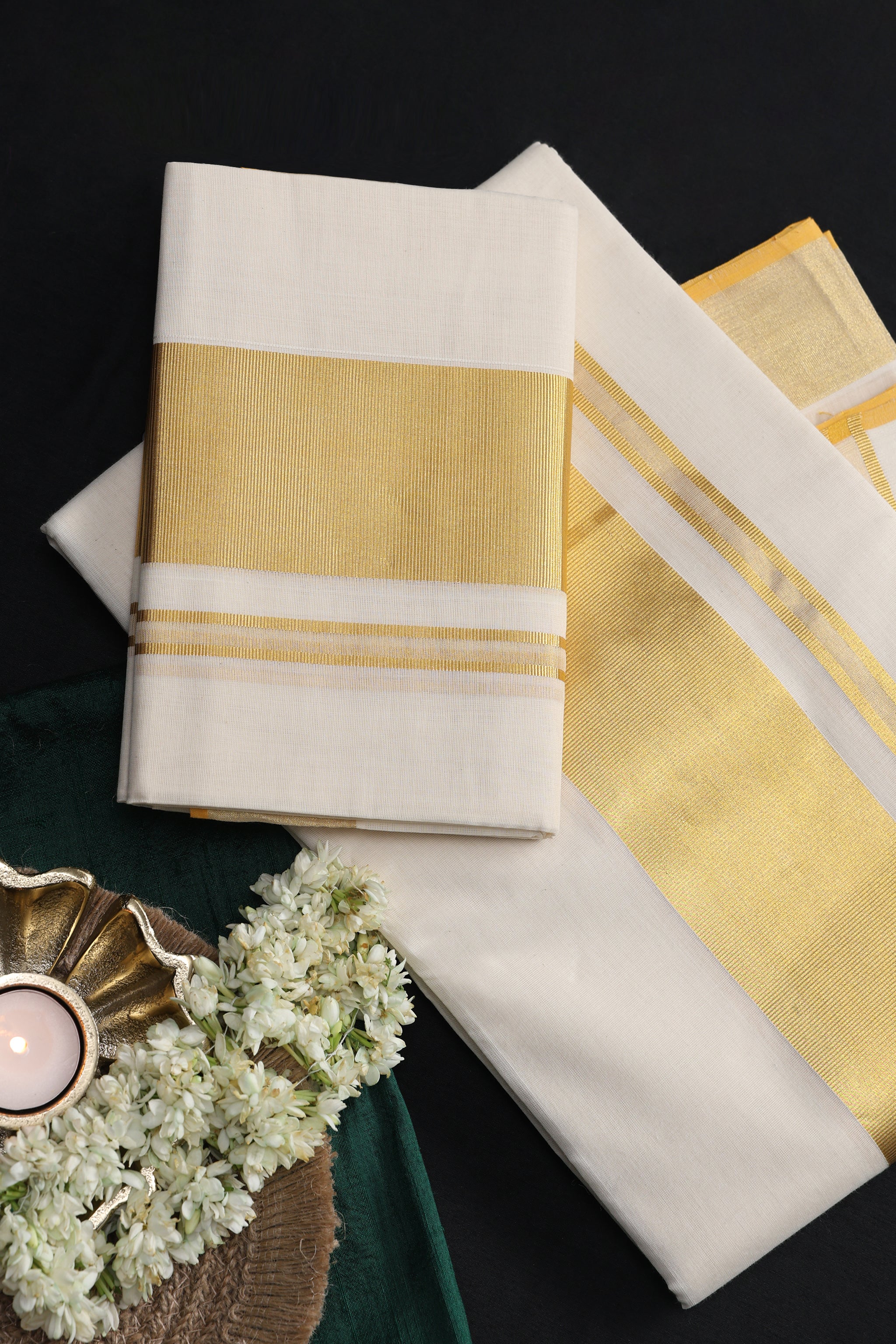 Thamburati Twin Line Tradition Set Mundu