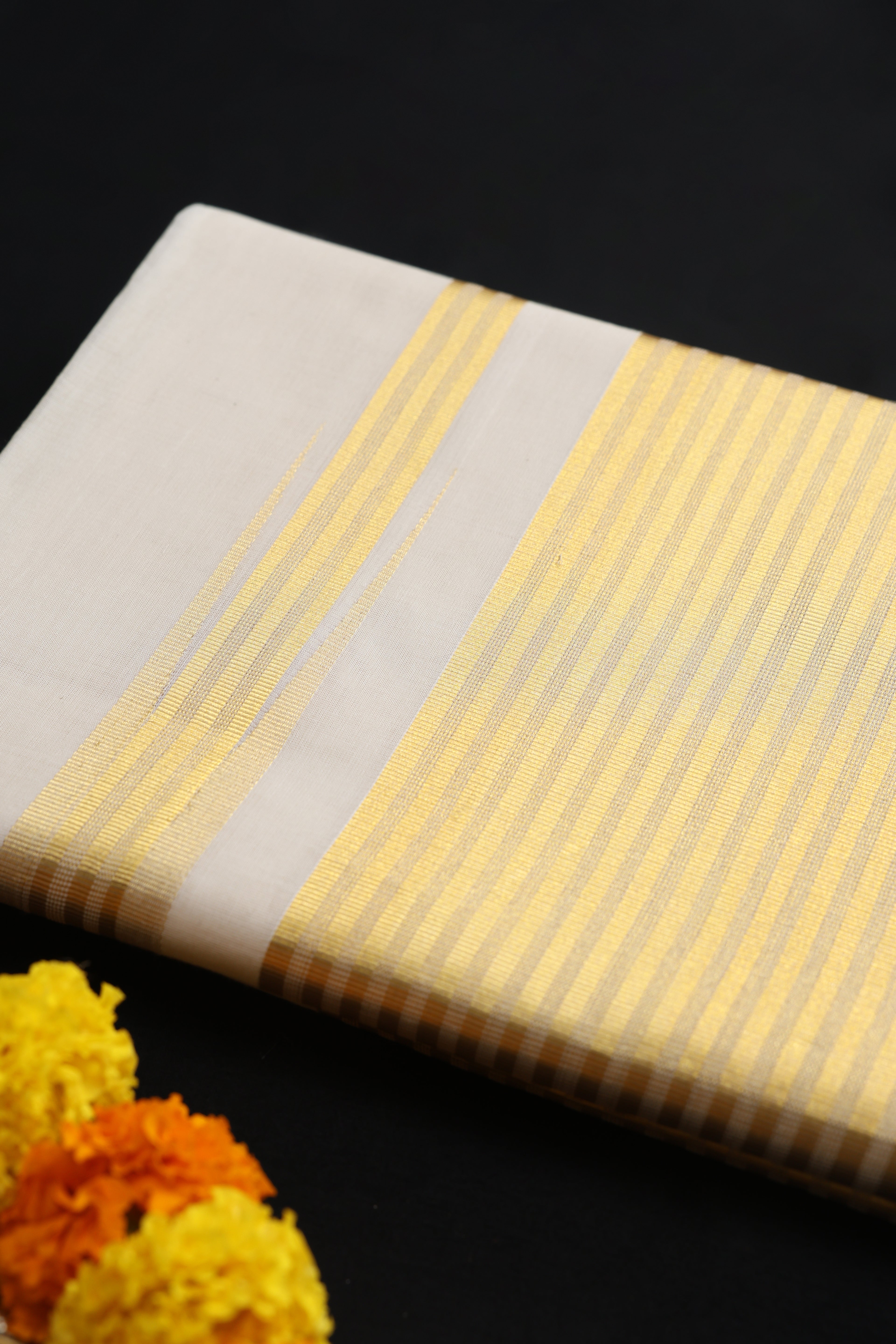 kanmani Grand kara kasavu 5 Inch