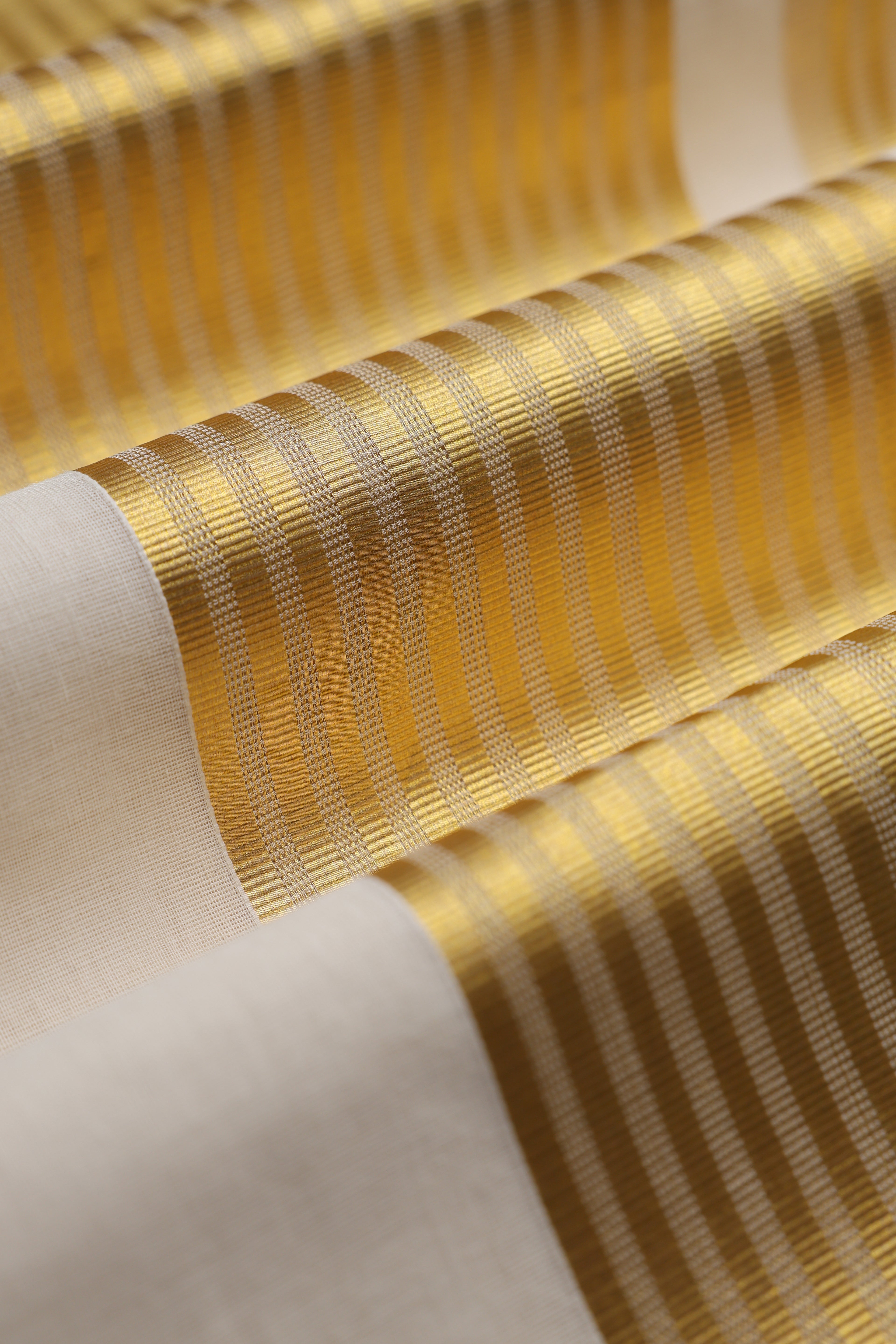 kanmani Grand kara kasavu 5 Inch